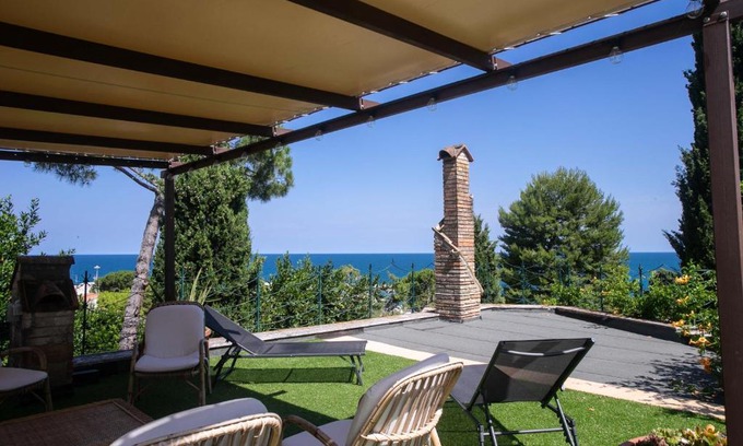 Numana Apartment | Relax at Villa del Mare - 4-Star Retreat Near the Beach