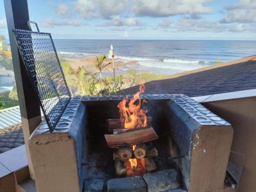 Margate Apartment | Relax at Villa Del Sol 15: Oceanfront Retreat with Pool