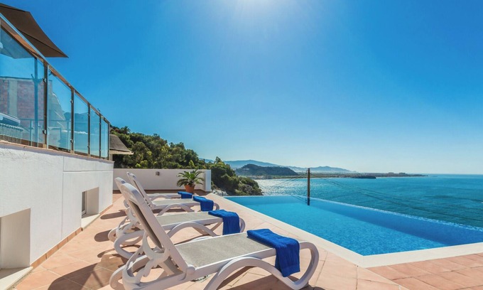 Salobrena Villa | Villa Delfín Blanca: Private Pool & Ocean View Retreat