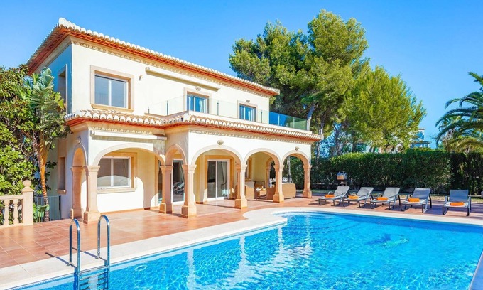 Mar Azul Villa | Villa Delfino: Family-Friendly Retreat with Private Pool