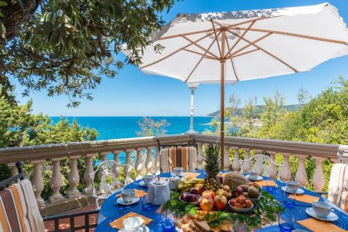 Rosignano Marittimo Villa | Discover Villa Dell'Angelo 10: Pet-Friendly Retreat