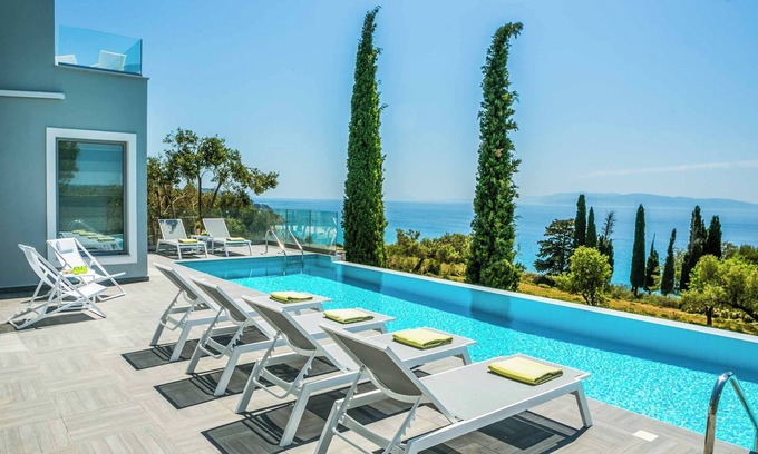 Vlachata Villa | Villa Della Luna: Idyllic Retreat with Sea Views & Pool