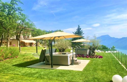 Tremosine Apartment | Villa delle Querce: Pet-Friendly Retreat with Ocean Views