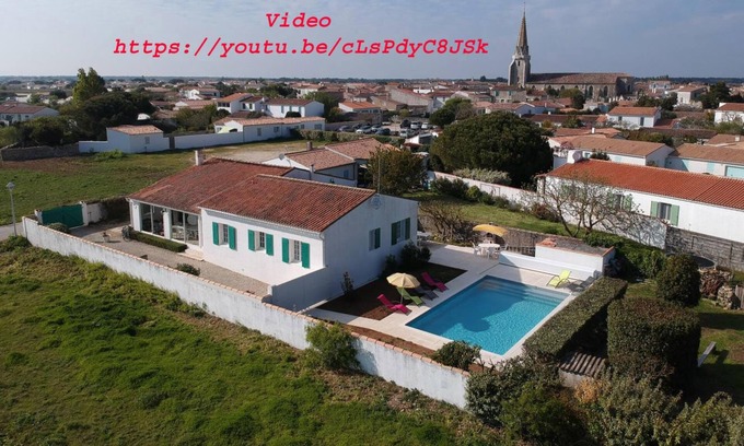 Sainte-Marie-de-Re Villa | Exclusive Villa des Jaulaines with Private Pool & Ocean View