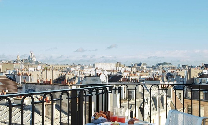 Saint-Germain-des-Pres Hotel | Experience Villa-des-Prés: Guest Rated 9.8 with Spa & Pool