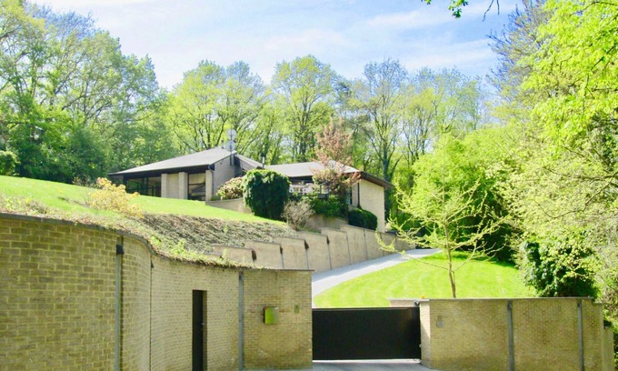 Rixensart Villa | Villa des Templiers - Pet Friendly with Private Pool & Spa