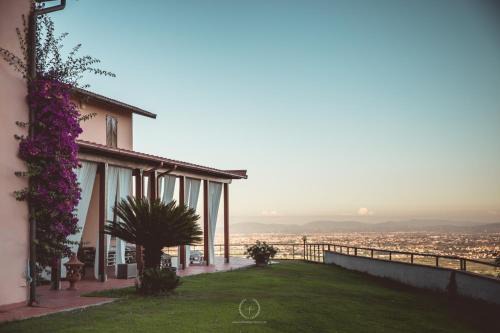 Pistoia House | Idyllic Villa Desiderio in Tuscany with Pool & Ocean Views