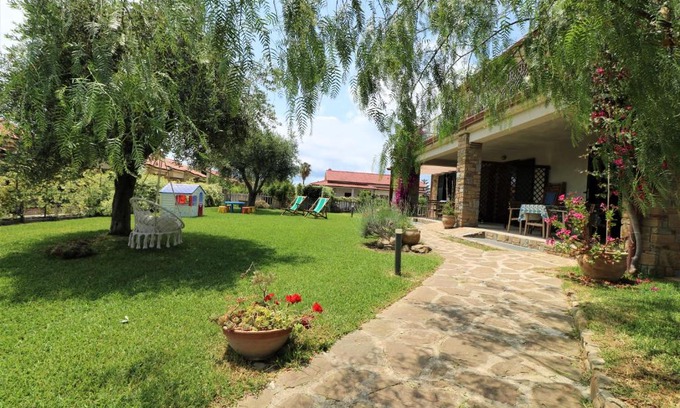 Marina di Ascea Apartment | Family-Friendly Villa di Marinella - 4 Star Stay with Top Ratings