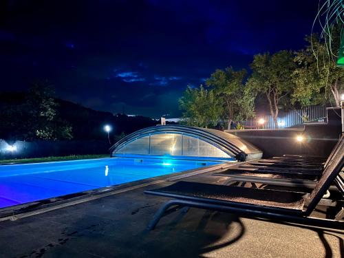 Sarajevo Villa | Elegant Villa Diamond Hill with Oceanfront Pool & Views