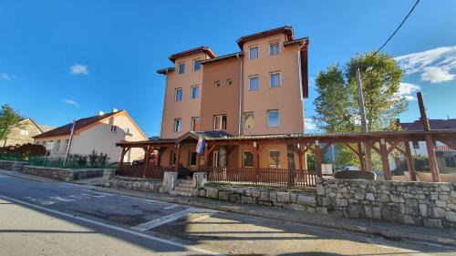 Municipality of Gracac Bed & Breakfast | Villa Dijana: Pet-Friendly Retreat with Family-Friendly Amenities
