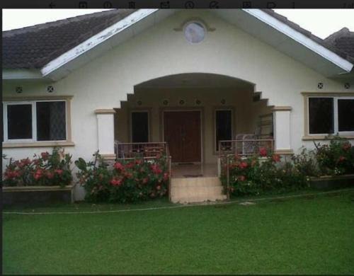 Cipanas Villa | Relaxing Villas in Cipanas, Indonesia - Family & Pet Friendly