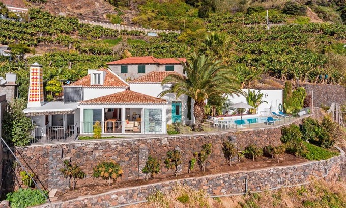 Arco da Calheta Villa | Seaside Bliss at Villa do Mar II - 4-Star Gem with Ocean Views