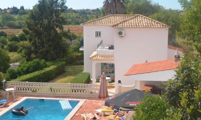 Pera Villa | Villa "do Poco": Oceanfront Escape with Pool & Wi-Fi
