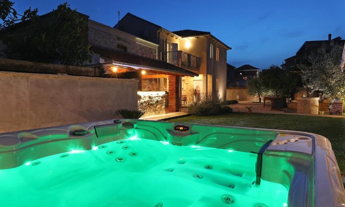 Sukosan Villa | Oceanfront Bliss at Villa Dobrila - 4-Star Guest Rated Paradise
