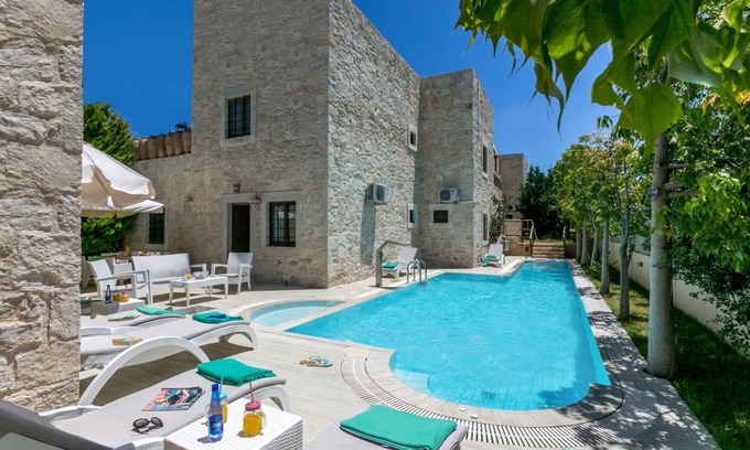 Kato Gouves Villa | Relaxing Villa Dominikos with Private Pool and Ocean Views