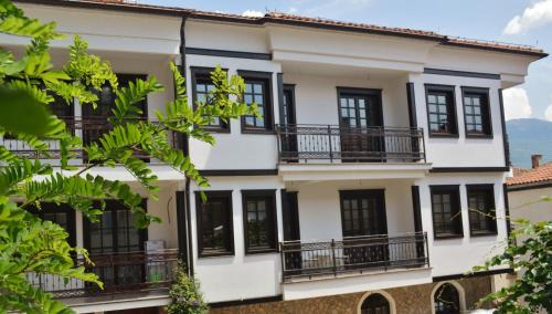 Varosh Apartment | Villa Dudanov: Oceanfront Retreat with Private Beach Access