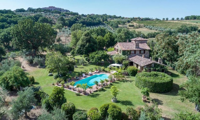 Monte Castello di Vibio Villa | Villa Due Vigne 8: Oceanfront Getaway with Pool & Pets Allowed