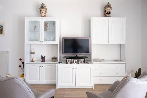 Palermo House | Discover Villa due Scale: Family-Friendly with Breakfast