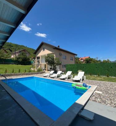 Krivoglavci Villa | Top-Rated Villa Dzeno Sarajevo with Oceanfront Pool