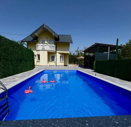 Srebrenik Villa | Villa E&M
