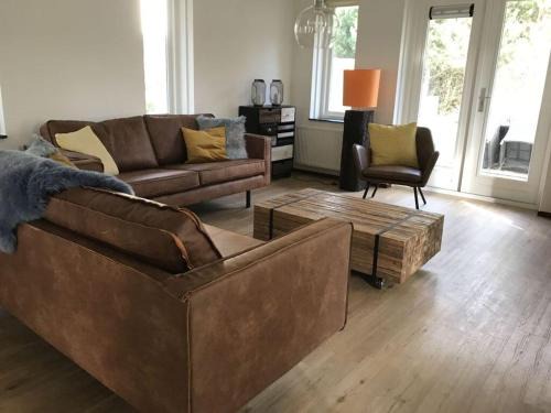 Kamperland Apartment | Villa Eb&Vloed28a: Family-Friendly Getaway Awaits