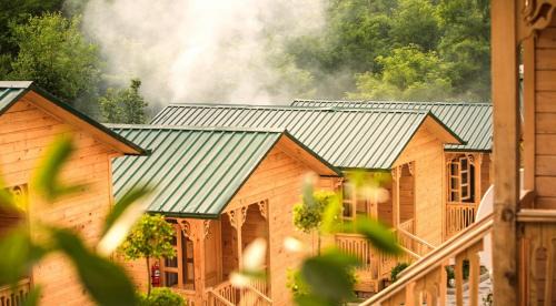 Tsqaltubo Hotel | Villa Edemi: Pet-Friendly Retreat with Pool & Breakfast