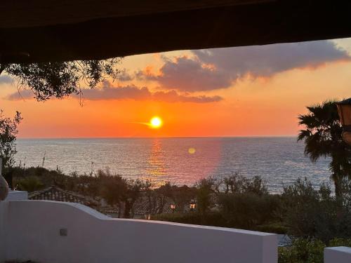 Parghelia Villa | Villa Edith: Oceanfront Retreat with Pool & Family Fun