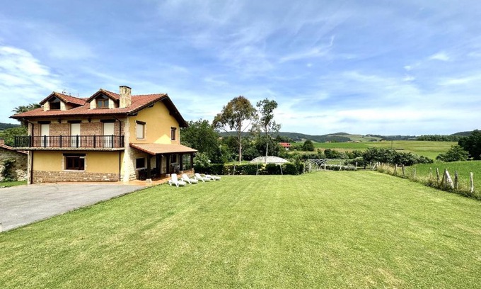 Guemes House | Discover Villa El Quejigal: Family & Pet Friendly Stay