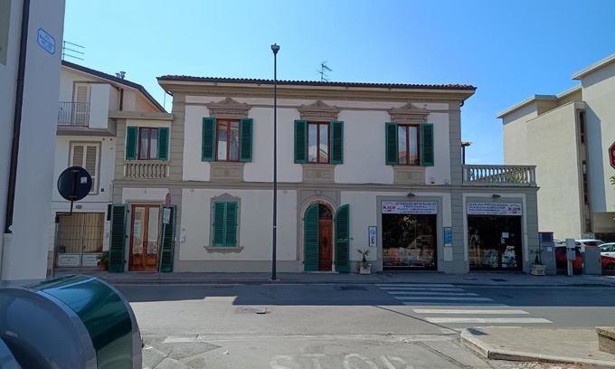 Montecatini Terme Bed & Breakfast | Villa Elda - Historic B&B with Oceanfront Views