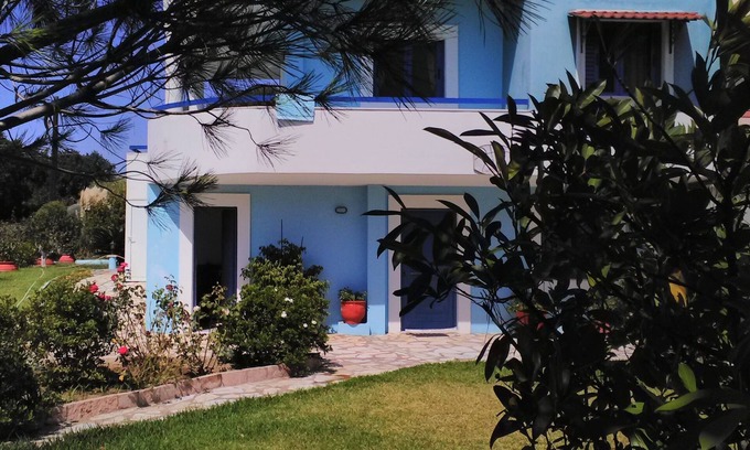 Zalongo Villa | Experience Villa Elpida Kanali: Ocean Views & Breakfast Included