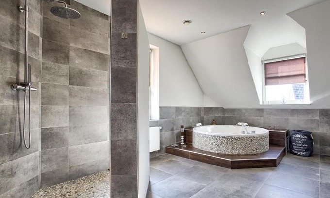 Bad Bentheim Bed & Breakfast | Pet-Friendly Villa Eltins - Rated 9/10 by Guests