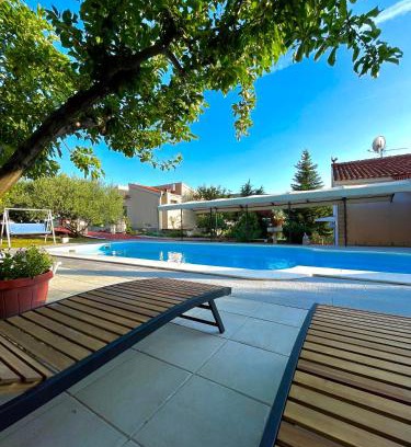 Tugare Villa | Villa Ema: Oceanfront Retreat with 9.8/10 Guest Ratings