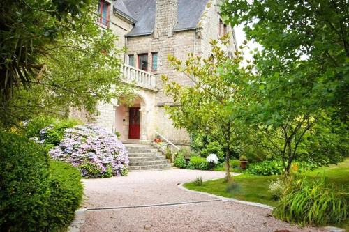 Langoelan Villa | Elegant Villa in Langoelan with Private Pool Escape