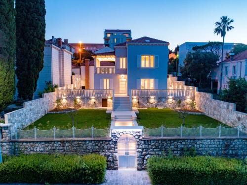 Babin Kuk Villa | Unforgettable Villa Enigma: 4-Star Oceanfront Retreat