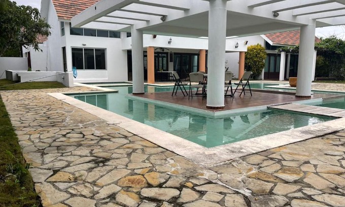 Guayacanes Villa | Discover Villa Entera en Guavaberry: Family-Friendly Retreat