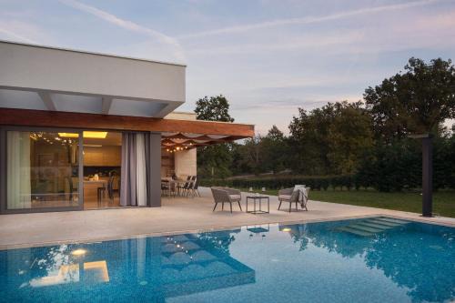 Sveti Petar u Sumi Villa | Oceanfront Villa Eos: 4-Star Stay with Exceptional Ratings
