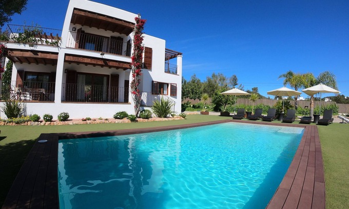 Sant Antoni de Portmany House | Exquisite Villa with Private Pool Near Ibiza - 10/10 Rating