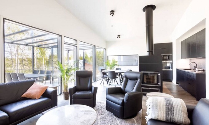 Porvoo House | Villa Eslahti: Oceanfront Retreat with Jacuzzi & Spa