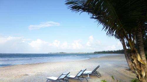 Herreras Apartment | Discover Villa Esmeralda: Family-Friendly 4-Star Retreat