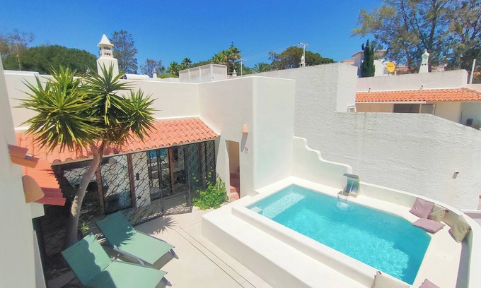 Armacao de Pera Villa | Experience Villa Esperança: Pool, Spa & Family-Friendly Stay
