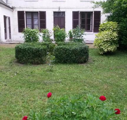 Valencay Bed & Breakfast | Family-Friendly Villa Esperanza Near Zoo de Beauval
