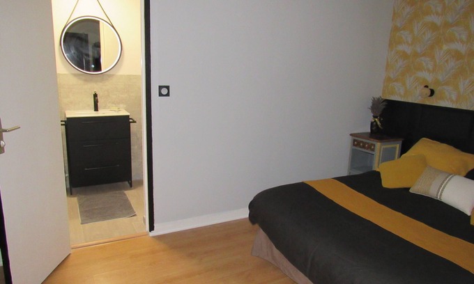 Journiac Bed & Breakfast | Villa EsquirHall: Cozy B&B with Pool and Spa Amenities