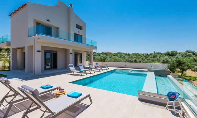 Chania Villa | Villa Estel | Seaview Retreat with Pool, Near the Beach
