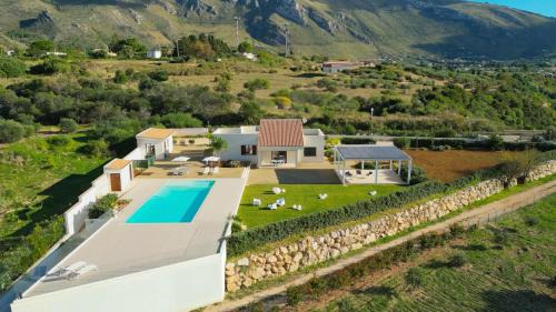 Castellammare del Golfo Villa | Experience Villa Etesiae: Oceanfront Bliss with Hot Tub