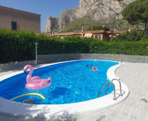 Sferracavallo House | Relax at Villa Eufrosine: 4-Star Poolside Retreat