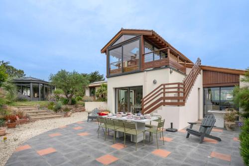 Prefailles House | Family-Friendly Villa Face Mer in Scenic Préfailles