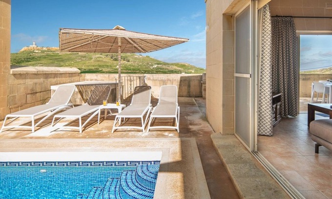 Ta' Għammar Villa | Villa Fana Titanju - Scenic 4 Bedroom Villa with Pool