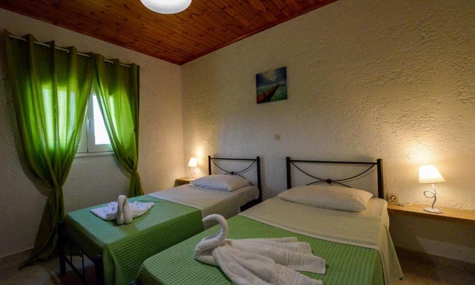 Plimmiri House | Villa Fantasea: Guest Rated 9.7 with Oceanfront Views