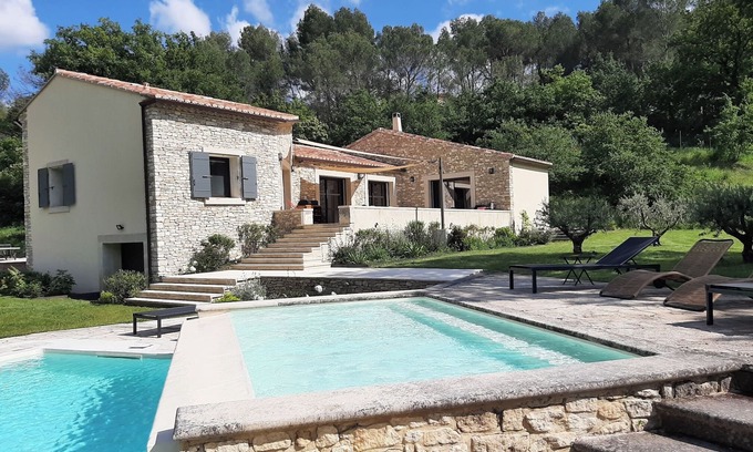 Velleron Villa | Villa Feijoa en Provence: Ocean View with Private Pool