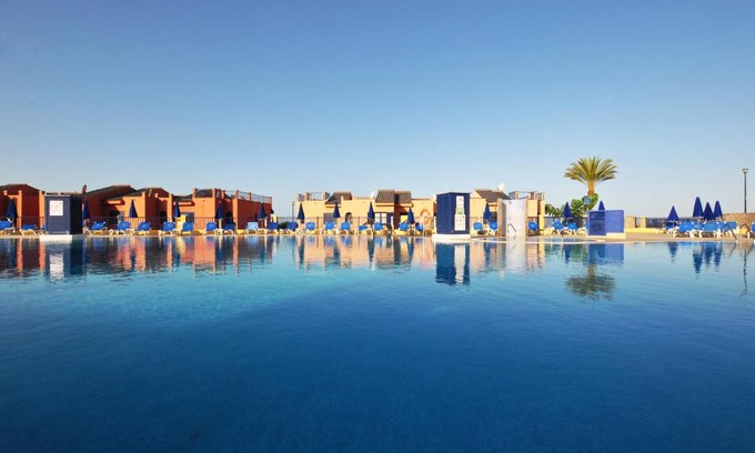 Costa Meloneras House | Villa Feliz 44: Oceanfront Escape with Spa & Pool